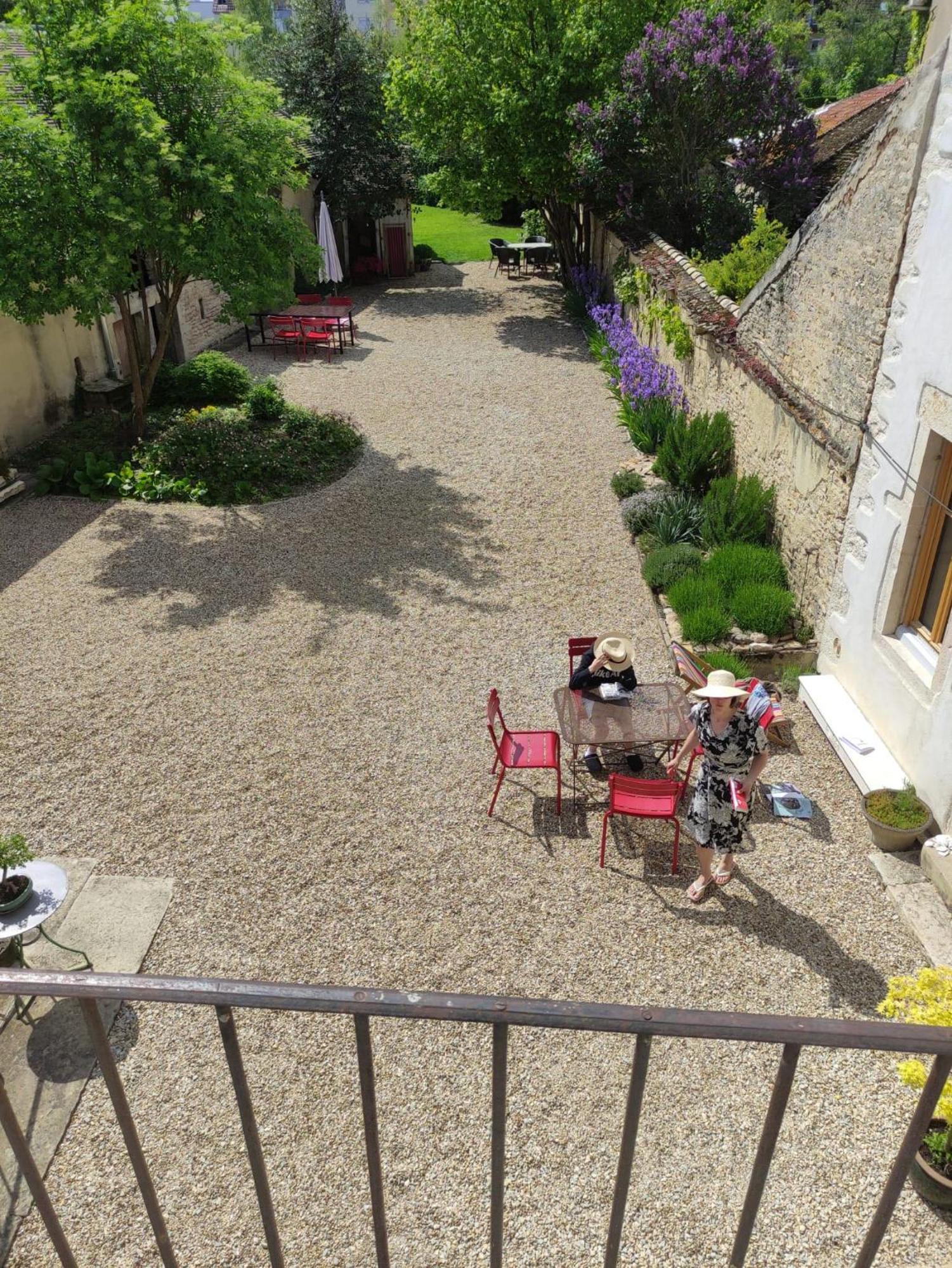 Le 14 Faubourg Bed and Breakfast Beaune  Eksteriør billede
